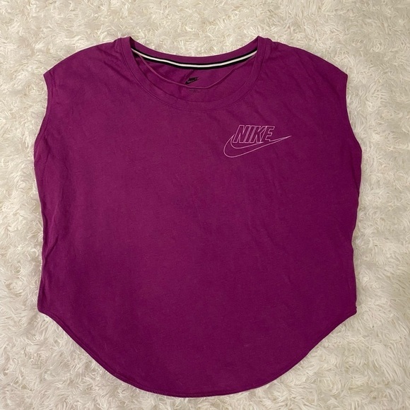 Nike Tops - Nike tank/short sleeve
